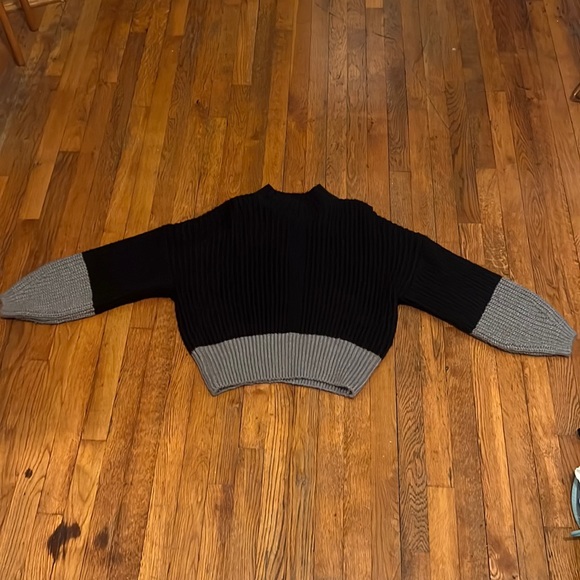 Nordstrom Sweaters - Black and grey sweater
